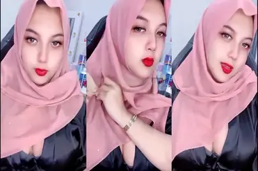 Bokep Jilbab Hijabers Belahan Payudara Montok Live