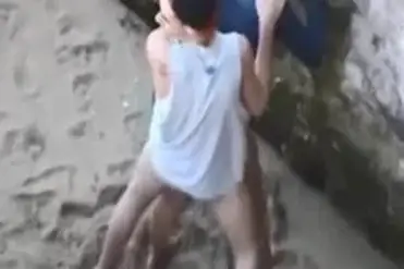 Dokumentasi Gadis Bali Cantik Live Kasur Pantai