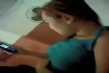 Dokumentasi Gadis Cantik Live Bersantai Kasur