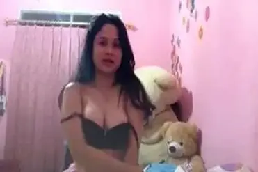 Dokumentasi Gadis Cantik Live Bersantai Kasur