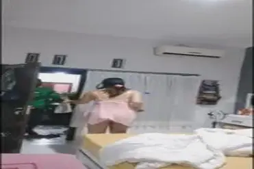 Gadis Cantik Pasrah Goyang Kasur Bareng Ojol