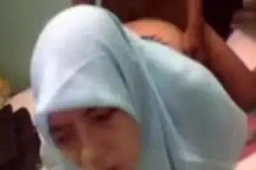 Ukhti Aisyah Hijab Cantik Pasrah Posisi Doggy